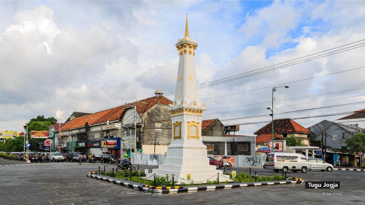 Karana House Syariah Hotel Melati Exterior photo